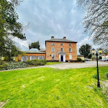 Вилла Lydney House Swaffham Sleeps 22 Экстерьер фото